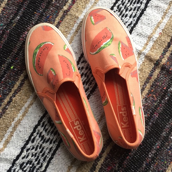 Keds Shoes - ⭐️HOST PICK⭐️  Keds x SUNNYLIFE slip ons